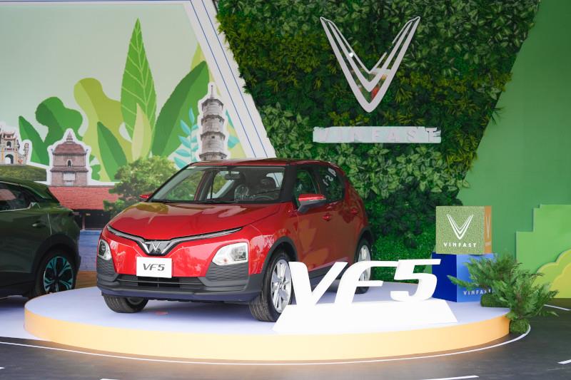 VINFAST BÀN GIAO 11.496 XE Ô TÔ ĐIỆN TRONG THÁNG 5/2025